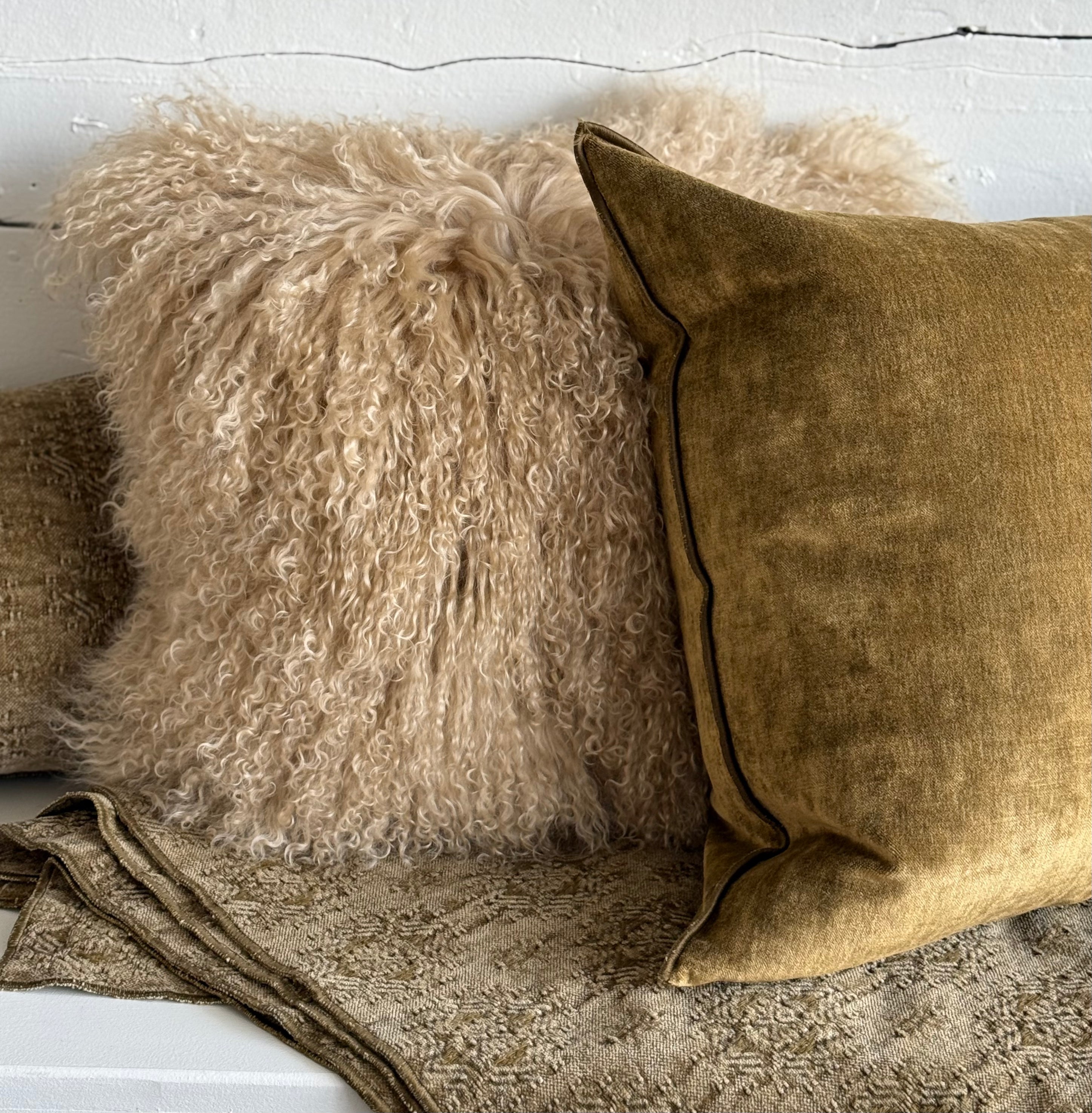 Maison de Vacances | Royal Velvet in Bronze