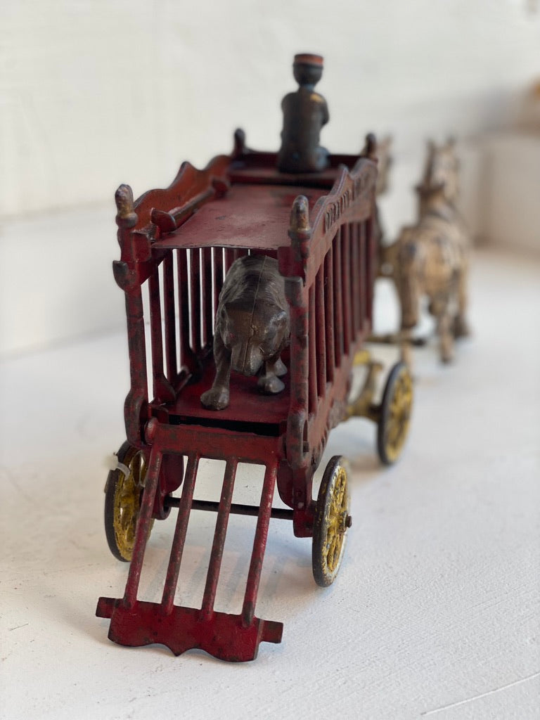Overland Circus Red Cart With Bear l #39
