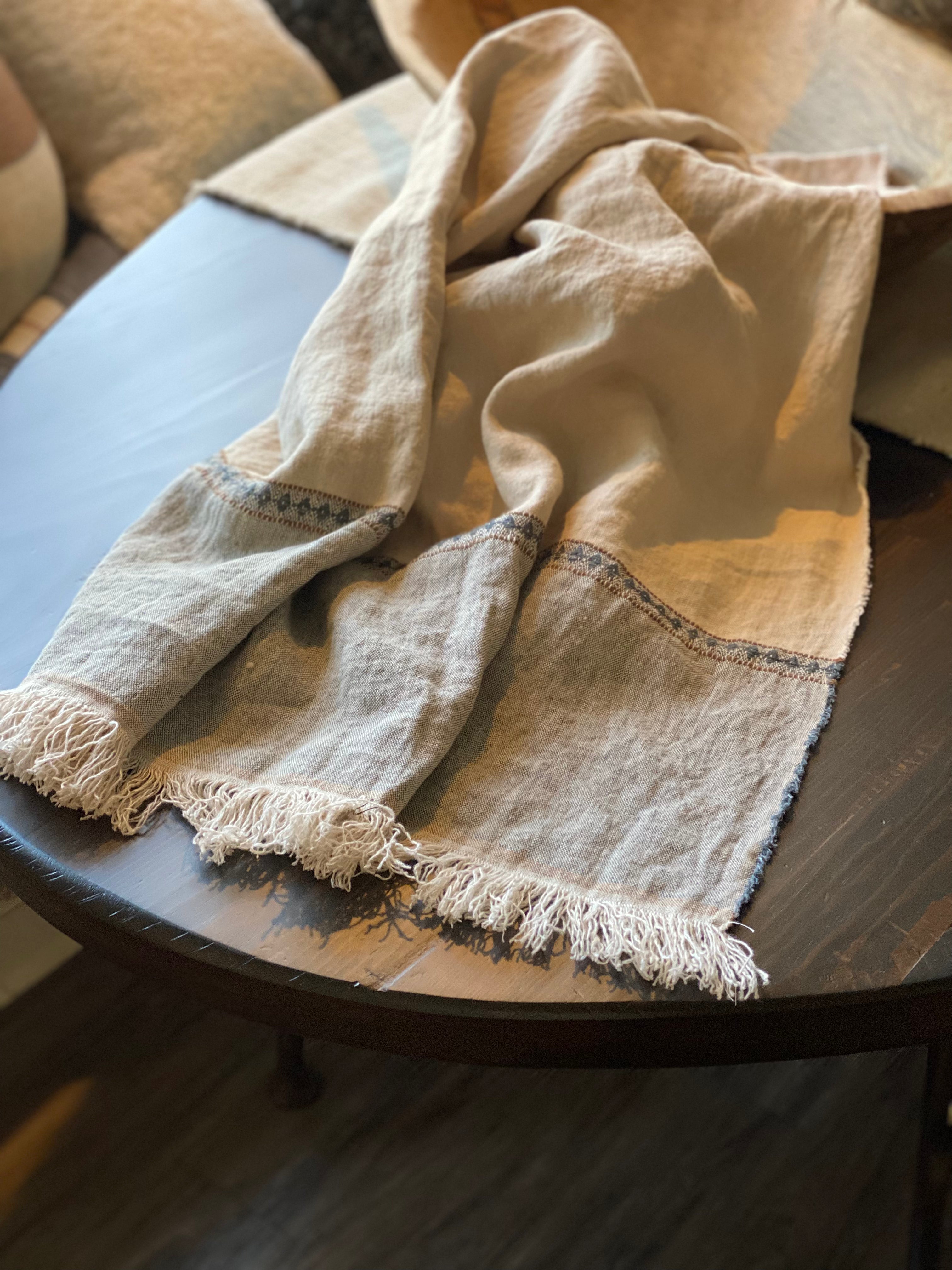 Libeco Linen Table Throw | Ioulida