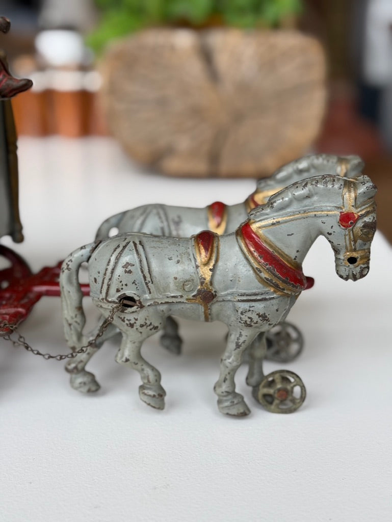 Royal Circus Cage With Lions l #121