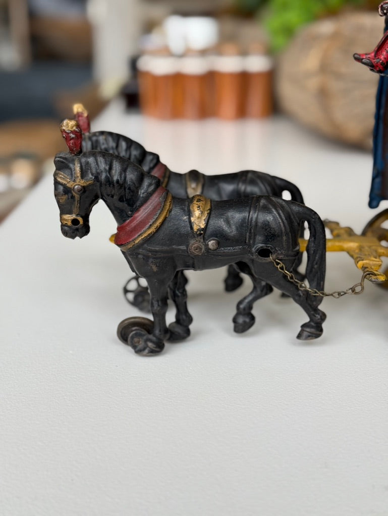 Hubley Royal Circus Carriage With Clown l #82