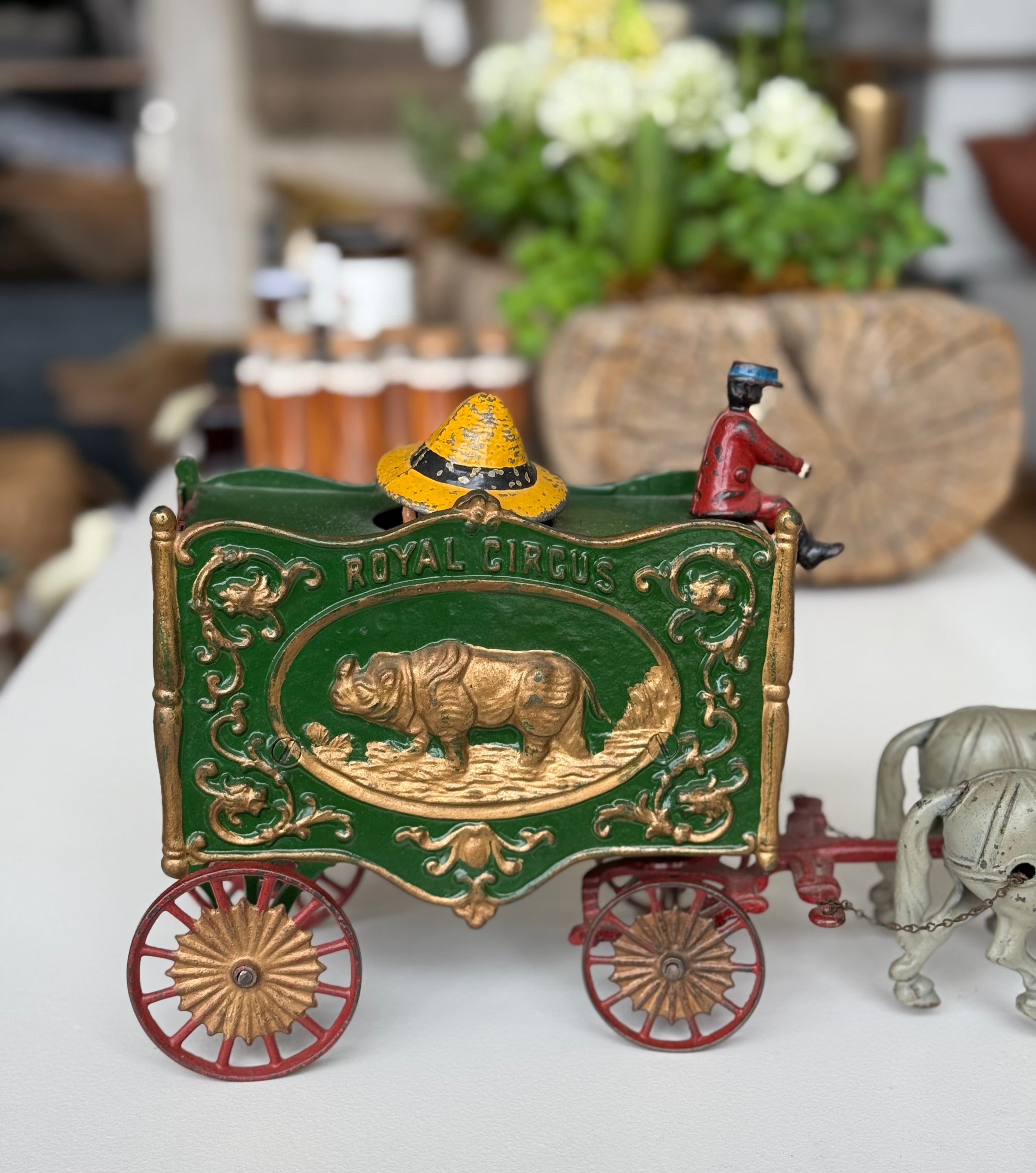 Green Royal Circus With Farmer Van l #85