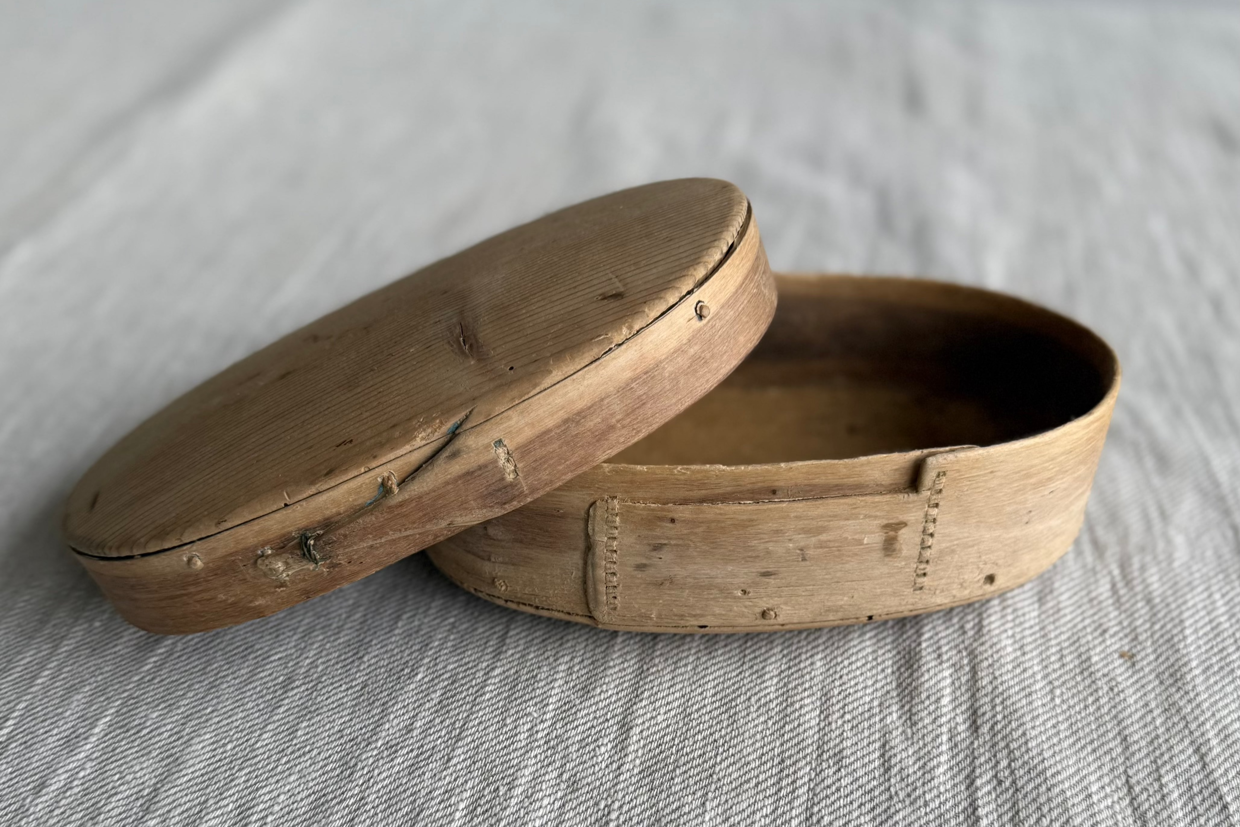Norwegian Tine Box