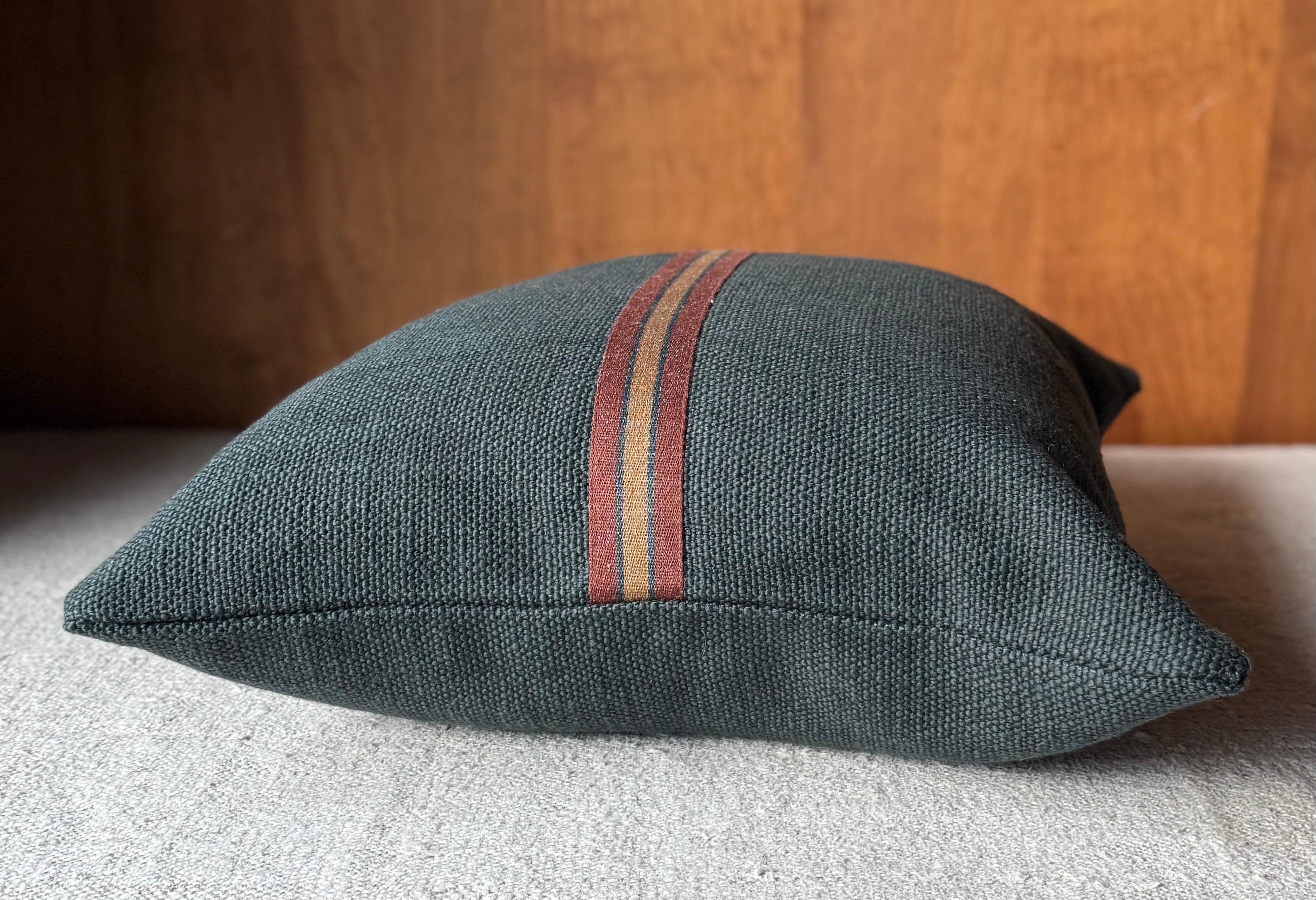 Libeco Linen & Wool | Jasper Smoke Pillow