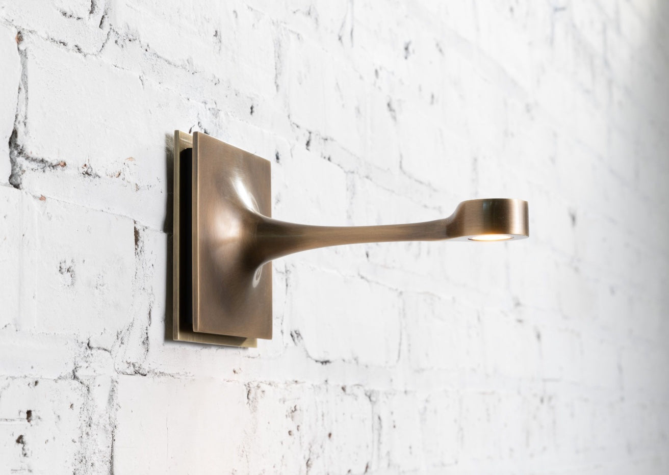 Gentner Sconce w/Long Taper