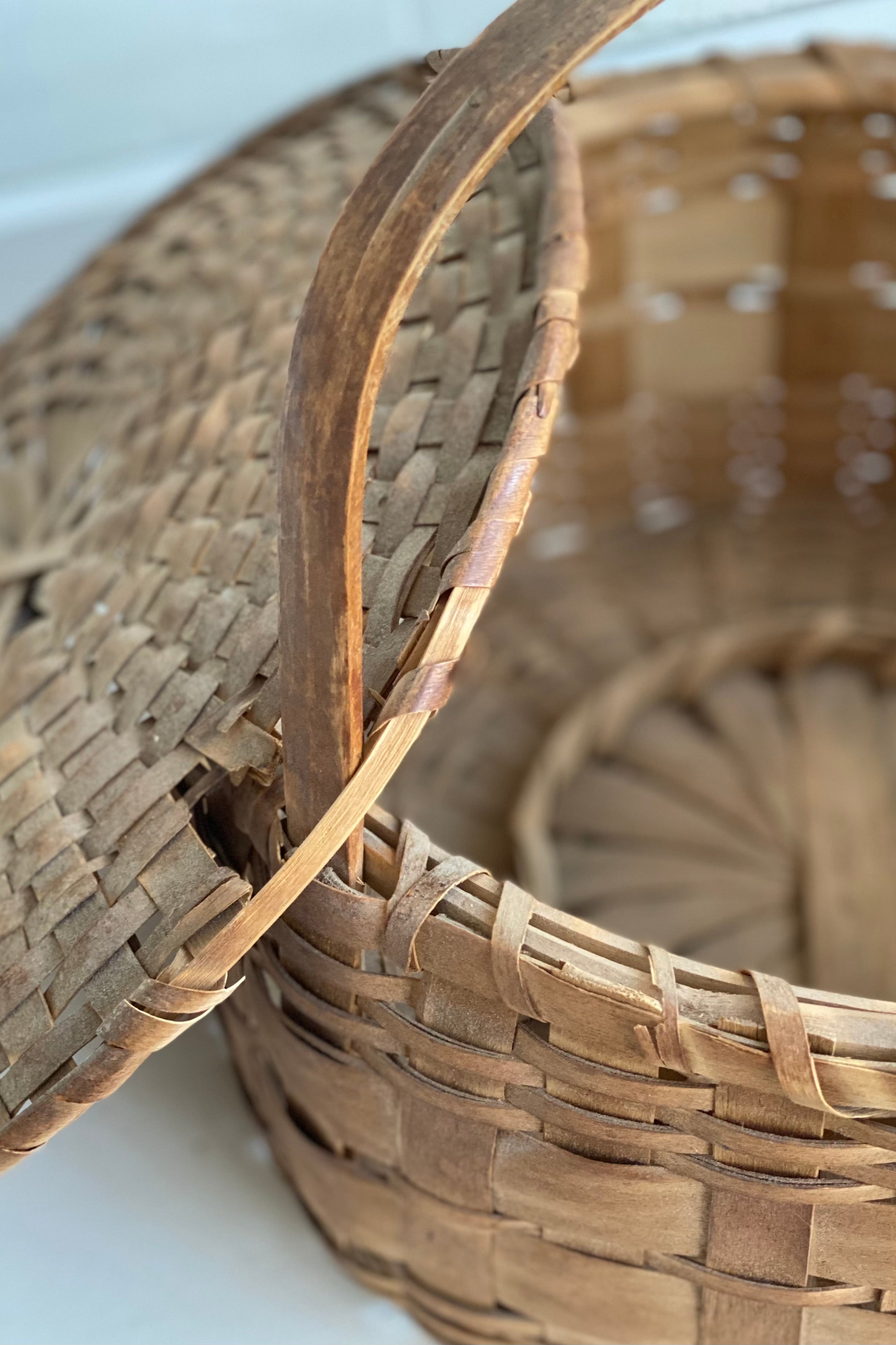 Lidded Native Basket l Maine