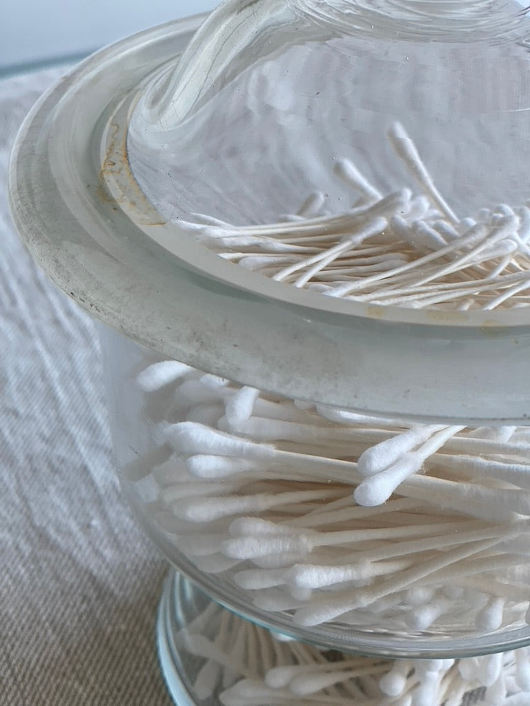 Lidded Pharma Jar