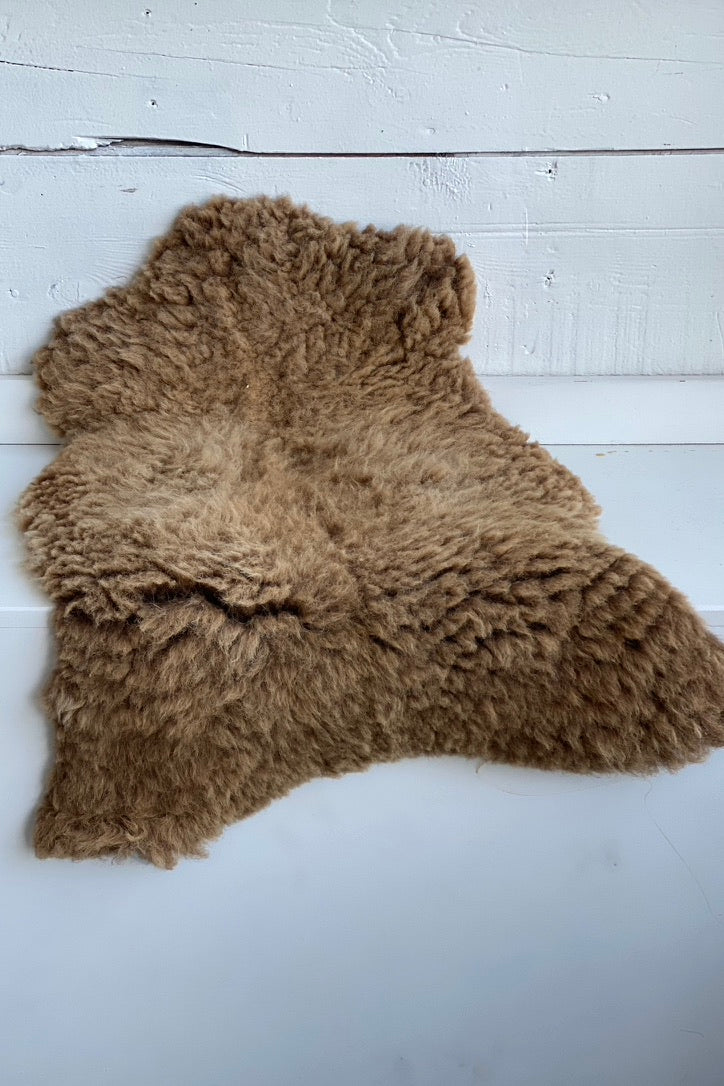 Isle of Man Rare Breed Sheepskin | Red Mie