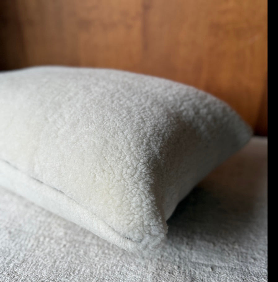 Maison de Vacances Pillow | Bouclette Sheep