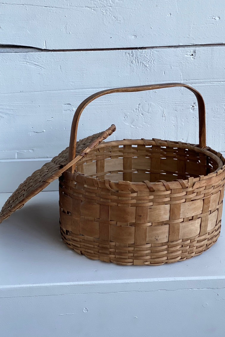 Lidded Native Basket l Maine