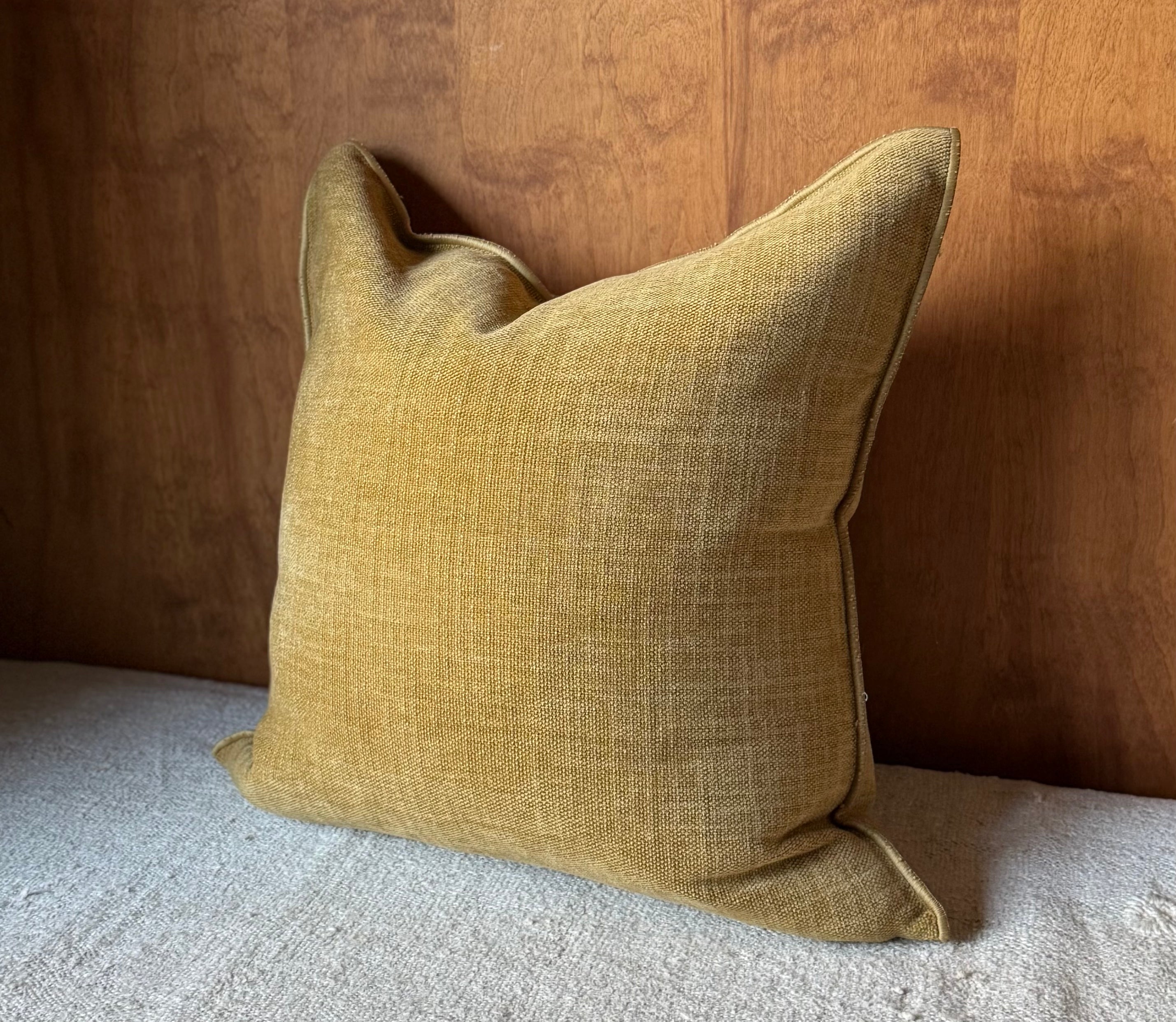 Maison de Vacances Como Chenille Pillow | Bardenas