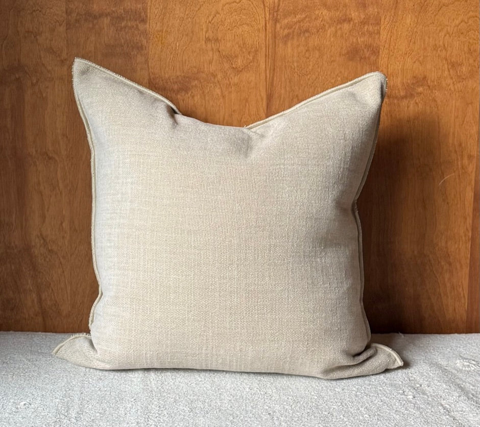 Maison de Vacances Como Chenille Pillow | Ciment