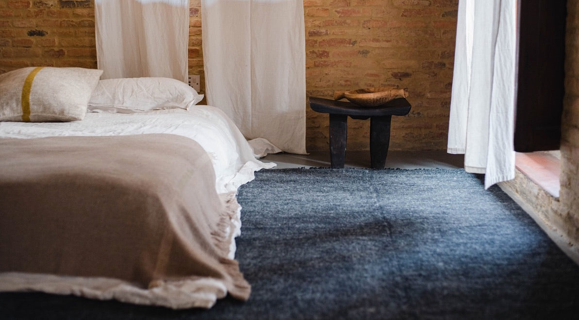 Himalayan Wool Rug l Black