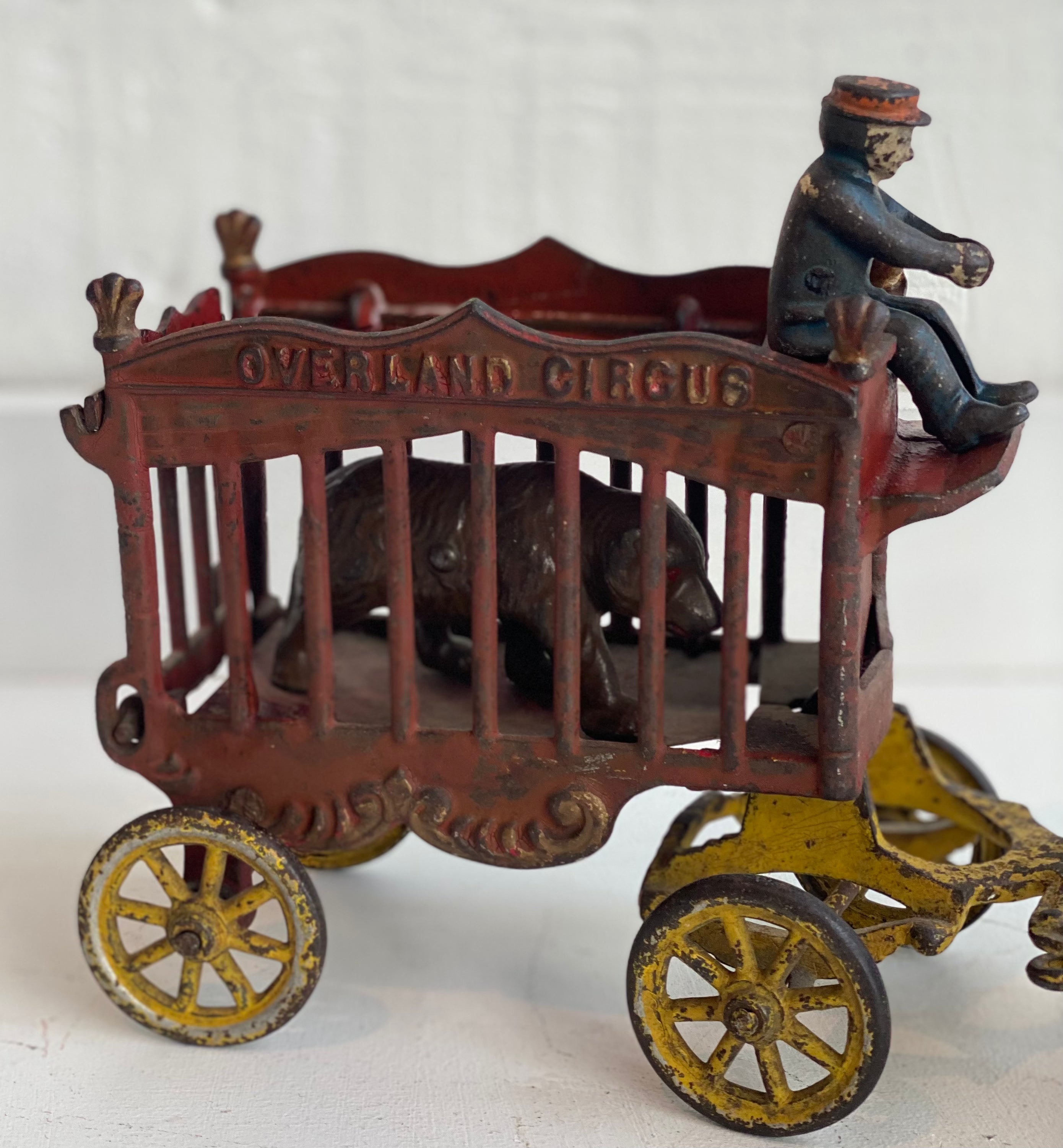 Overland Circus Red Cart With Bear l #39