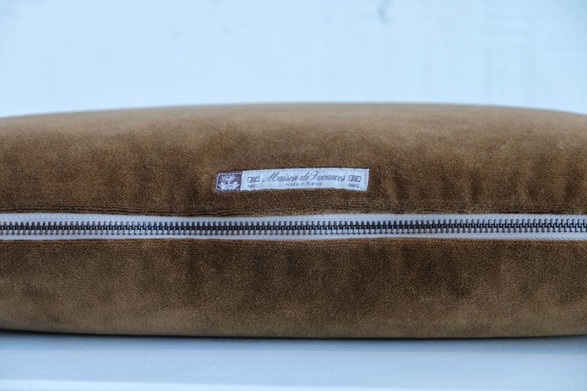 Maison de Vacances | Vintage Velvet in Havane