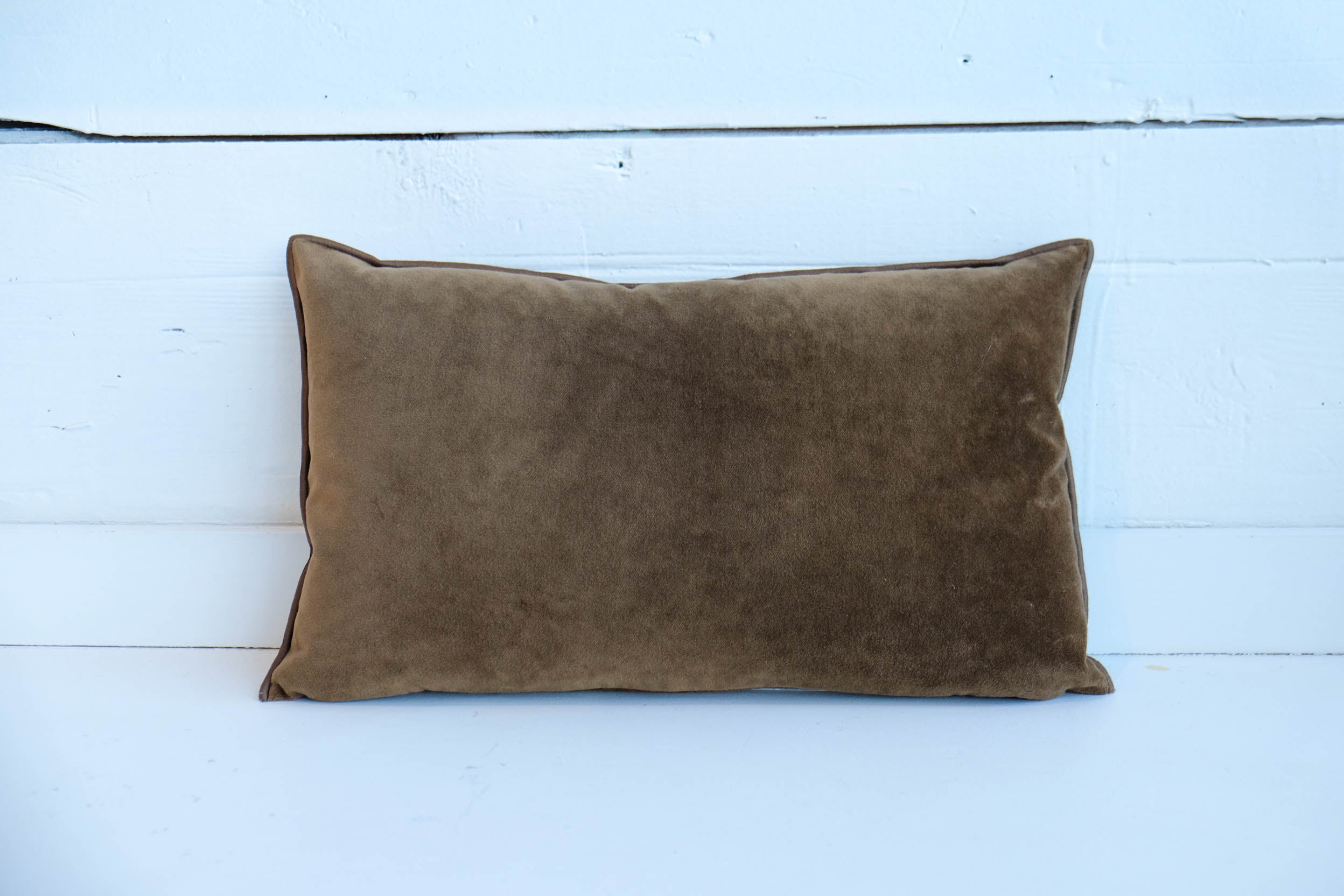 Maison de Vacances | Vintage Velvet in Havane