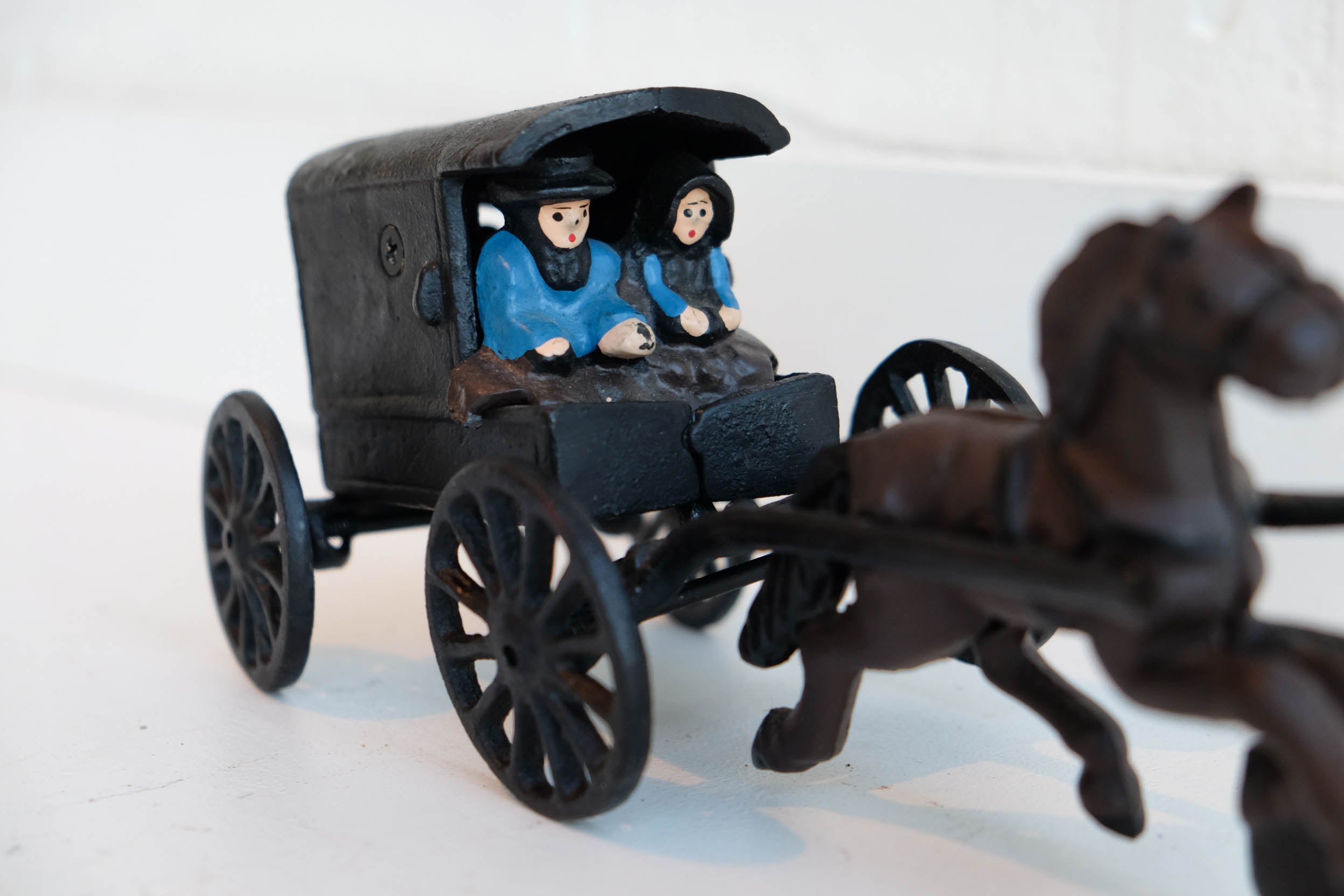 Carriage Pulling Women in Blue l #4