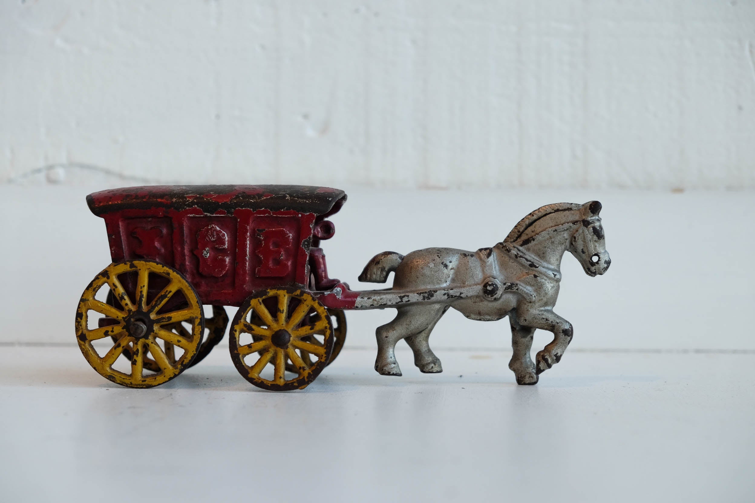 Red Ice Cart With Silver Horse l #26