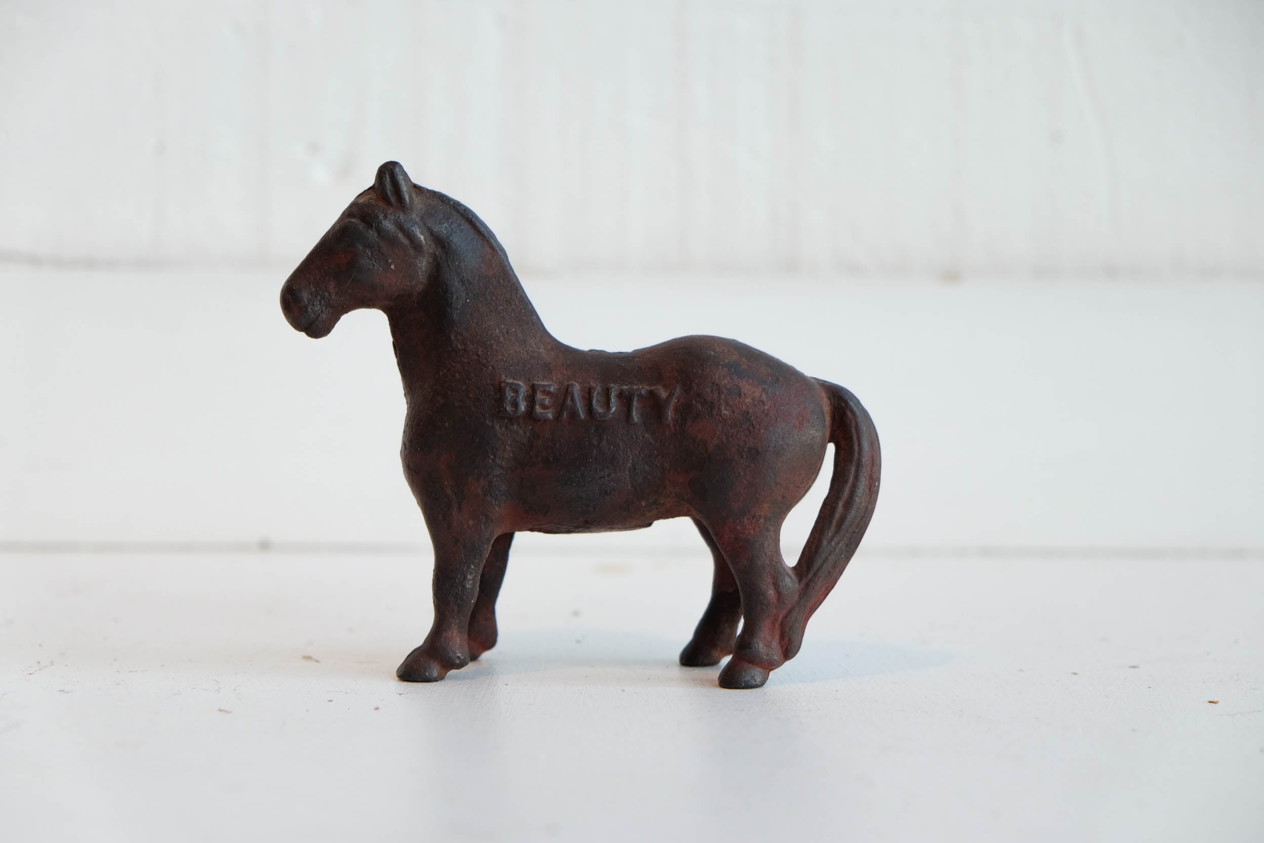 'Beauty' Horse Bank l #18