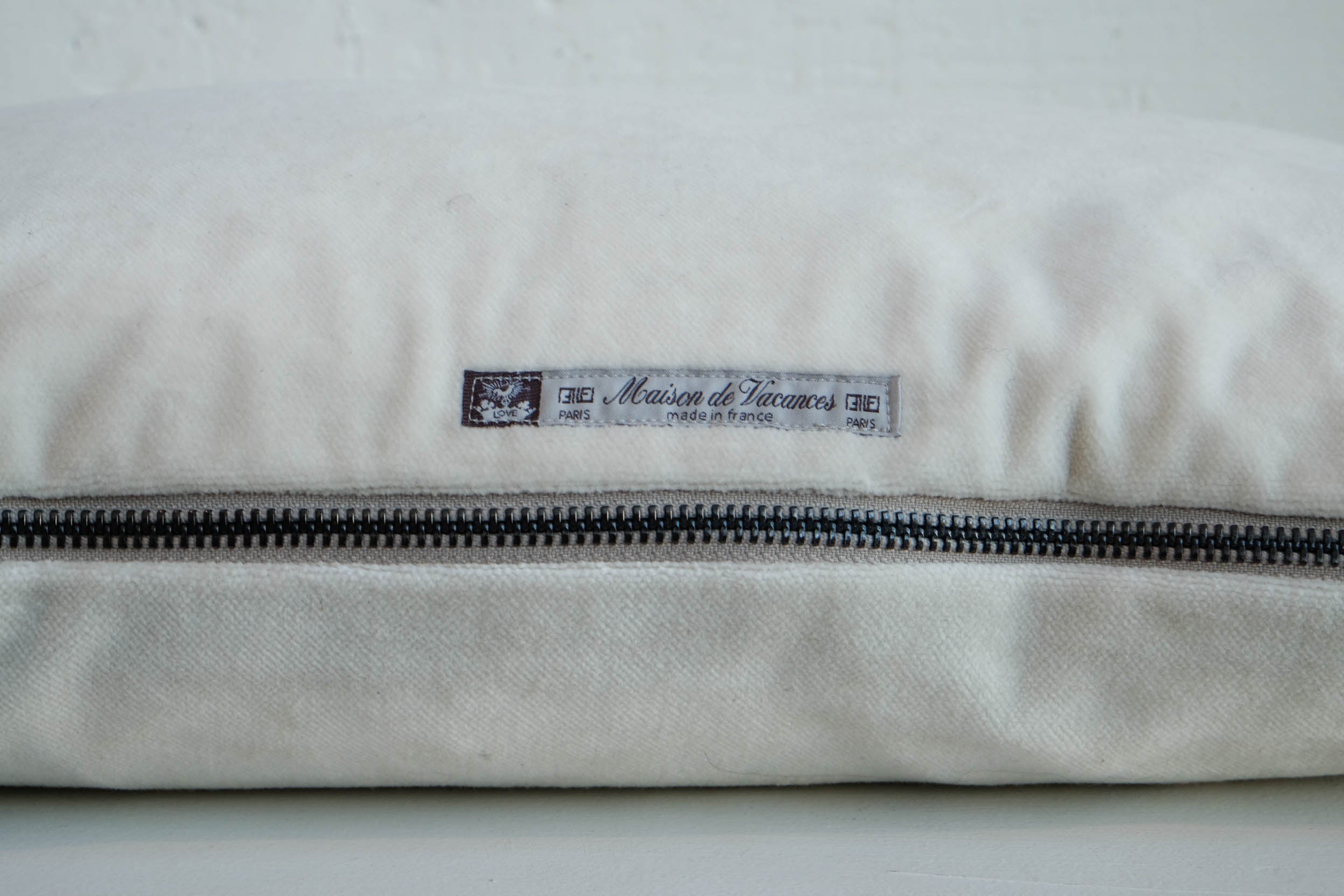 Maison de Vacances | Vintage Velvet in Creme