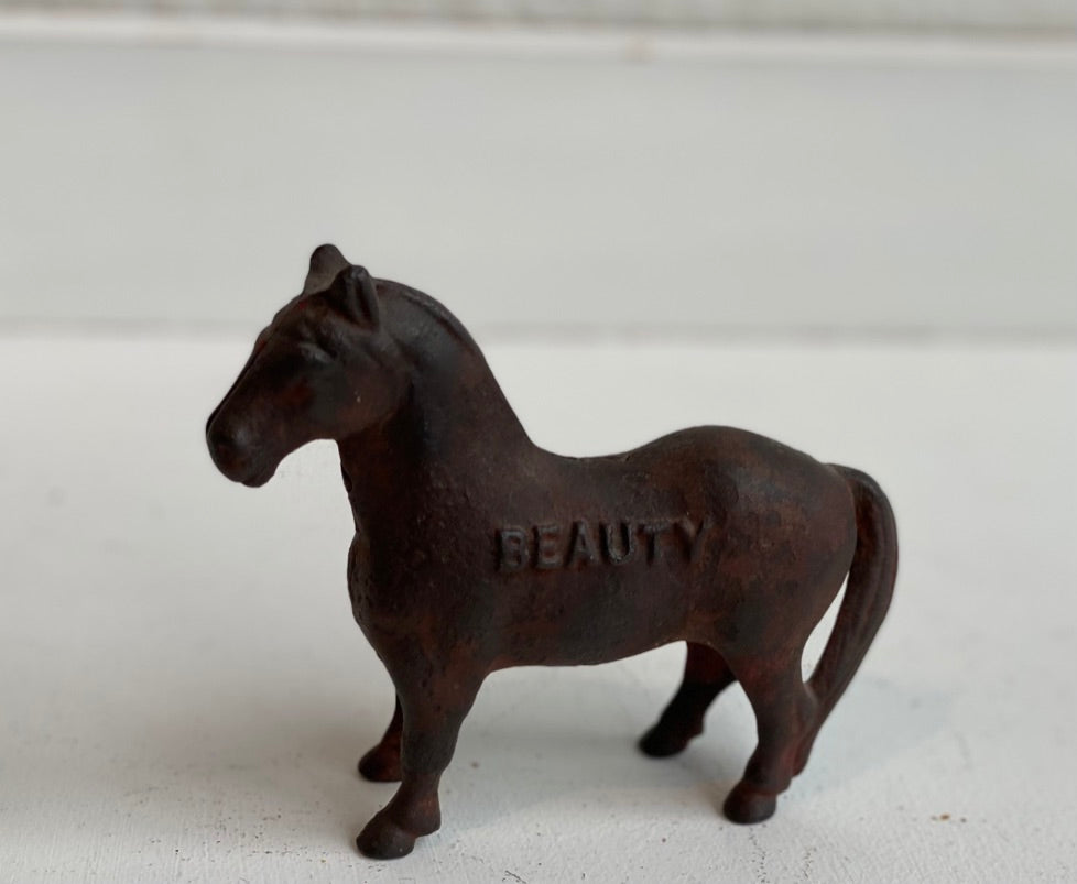 'Beauty' Horse Bank l #18