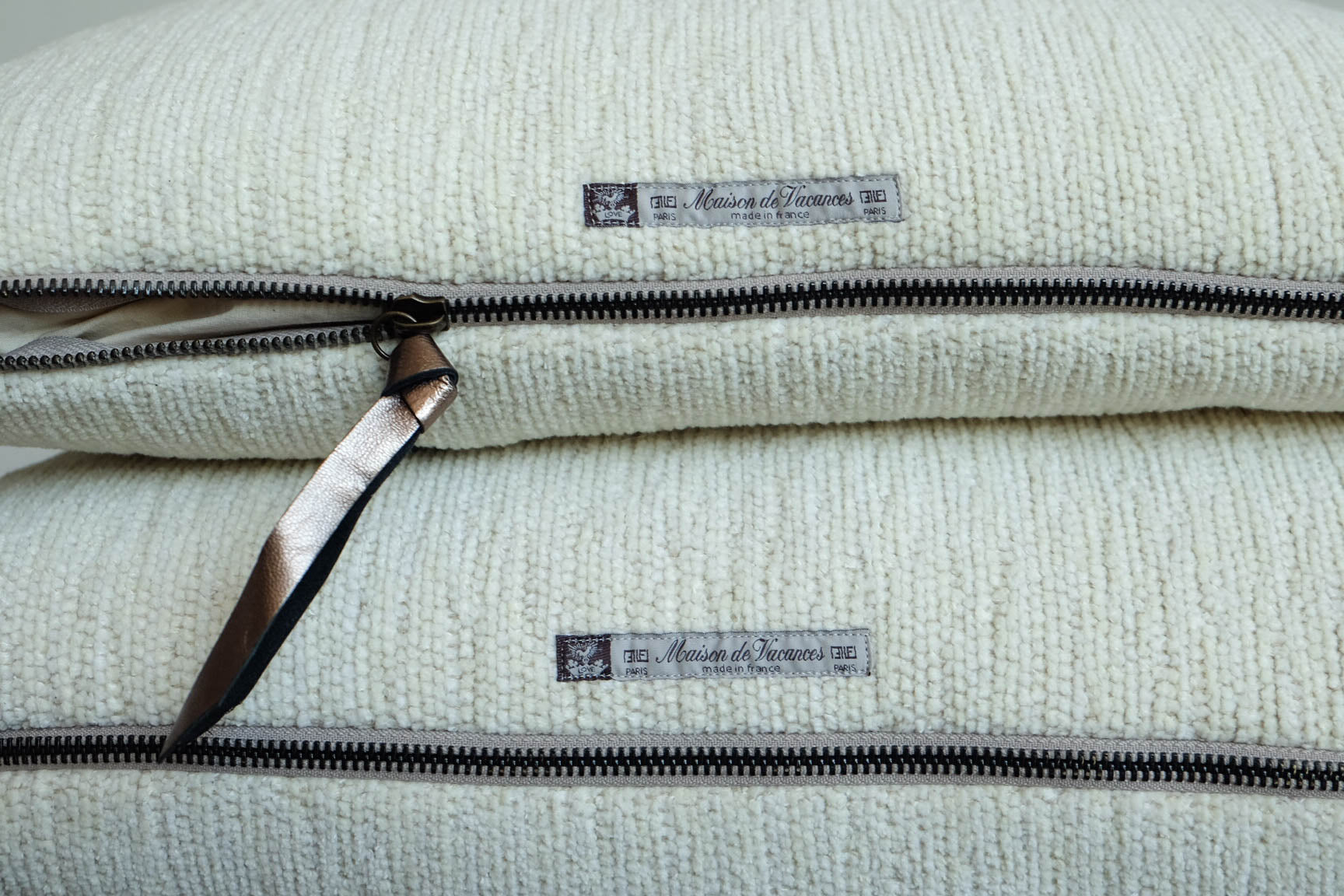 Maison de Vacances | Tufted Canvas Creme Closeup