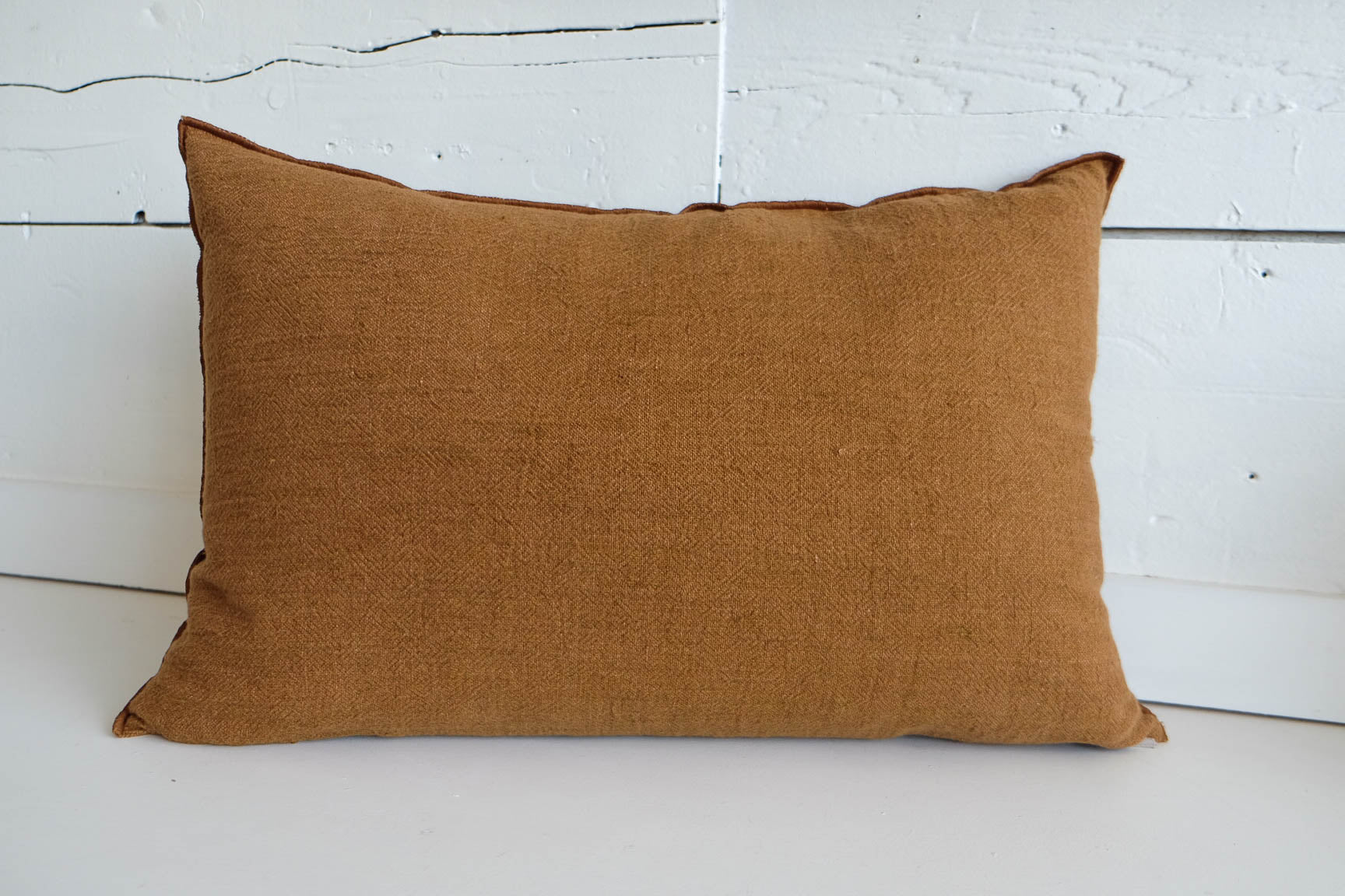 Maison de Vacances | Washed Linen Crépon Pillow in Havane 16 x 24