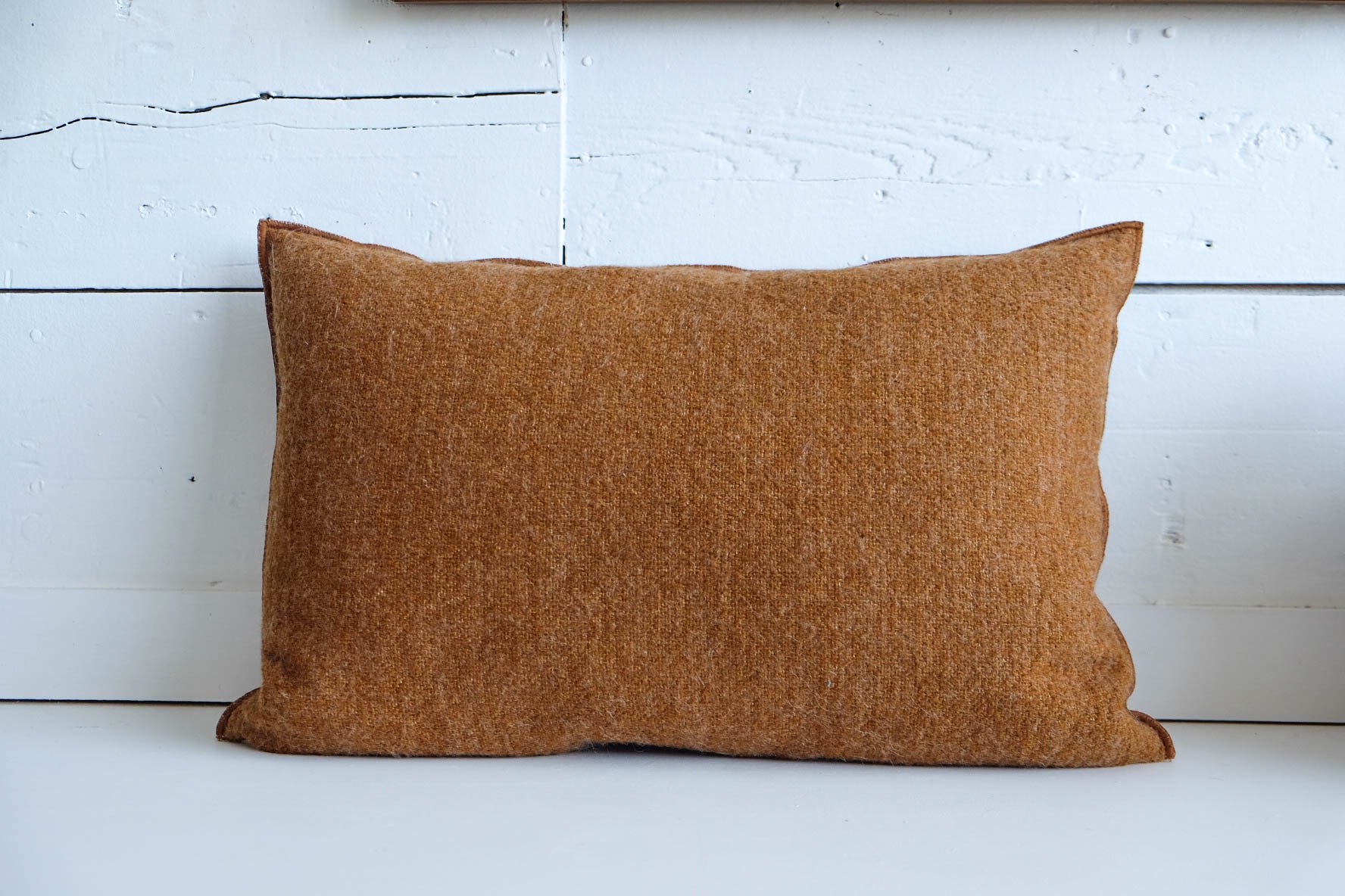 Maison de Vacances l Canvas Bouclette Pillow in Havane 16 x 24 v2