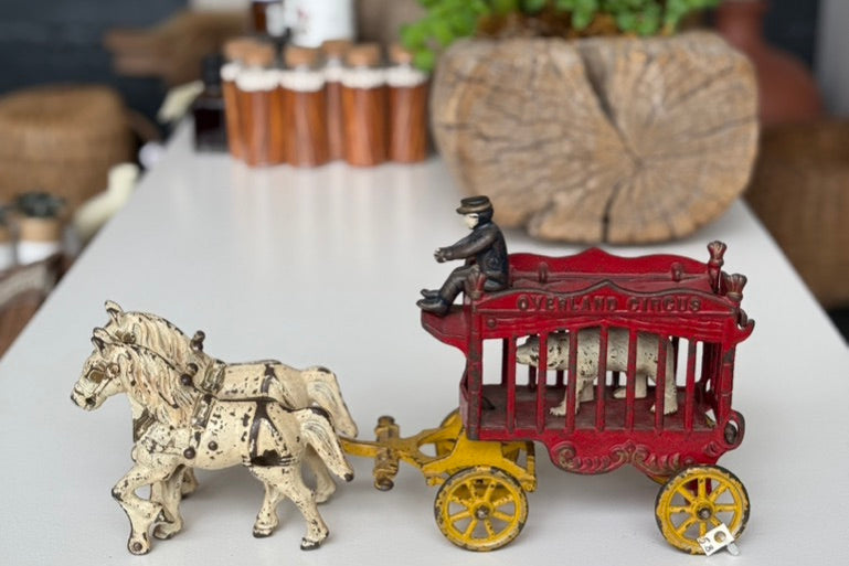 Kenton Red Overland Circus Cage With Polar Bear l #81