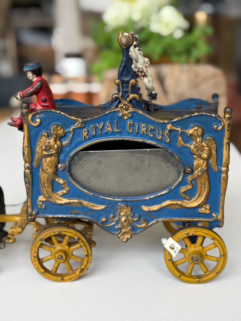 Hubley Royal Circus Carriage With Clown l #82