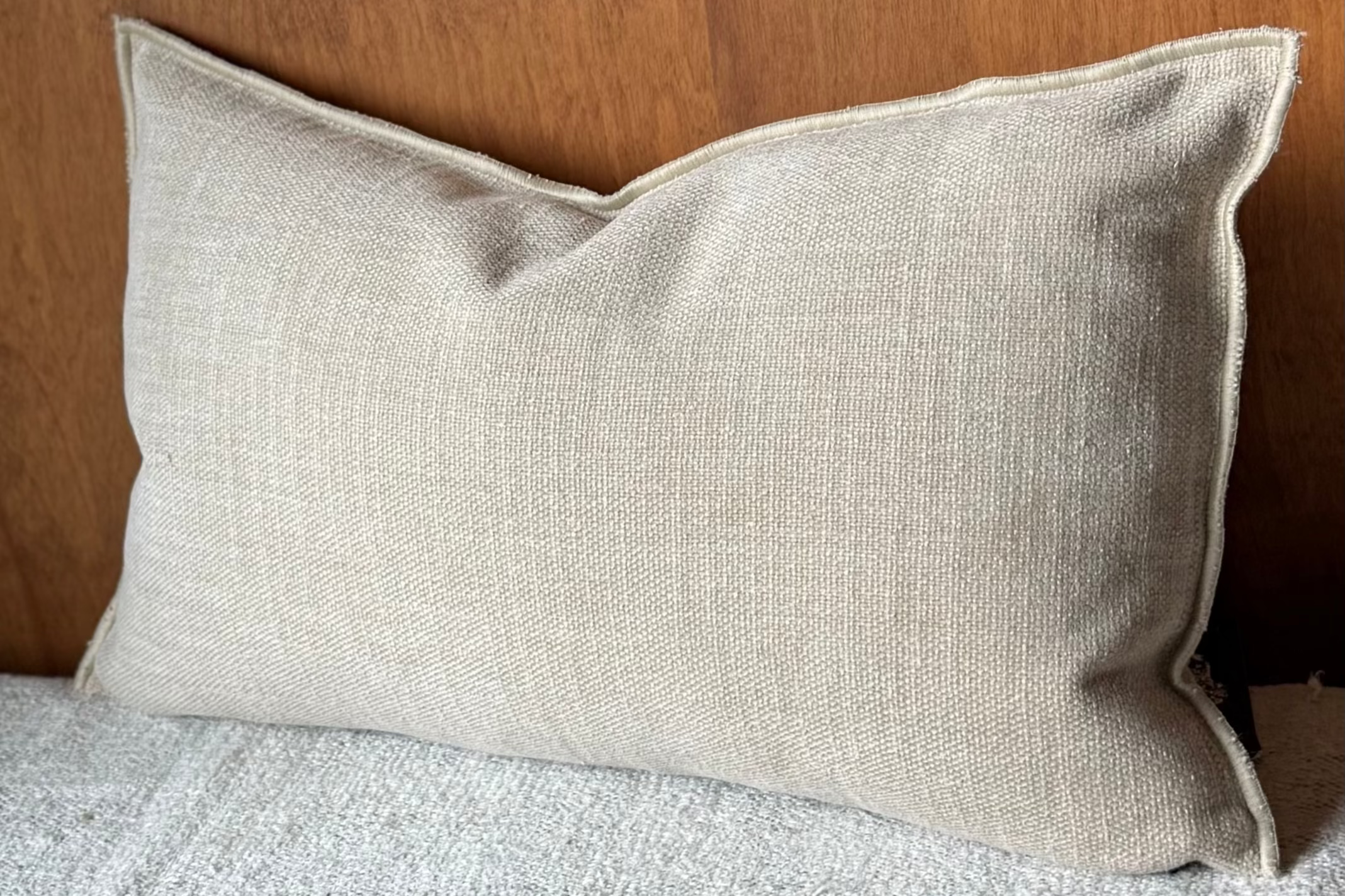 Maison de Vacances Como Chenille Pillow | Ciment