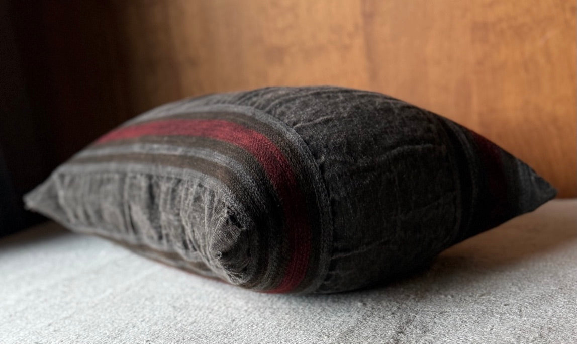 House of Lyria Lumbar Pillow | Clematis
