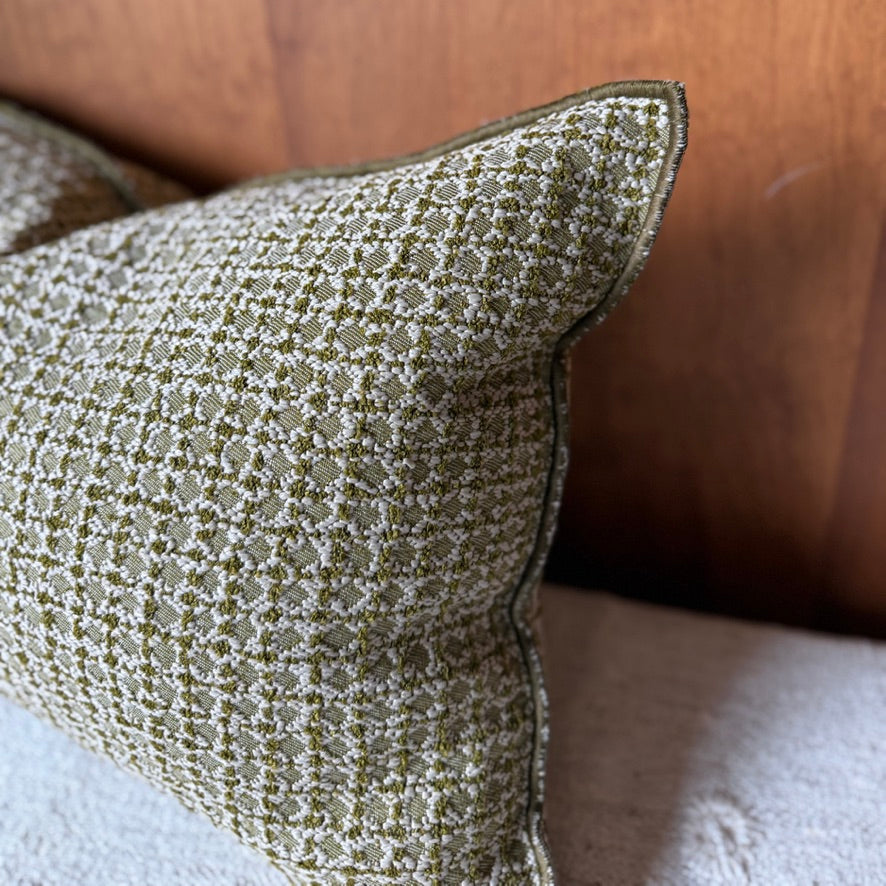 Maison de Vacances Bistro Jacquard Pillow | Bronze
