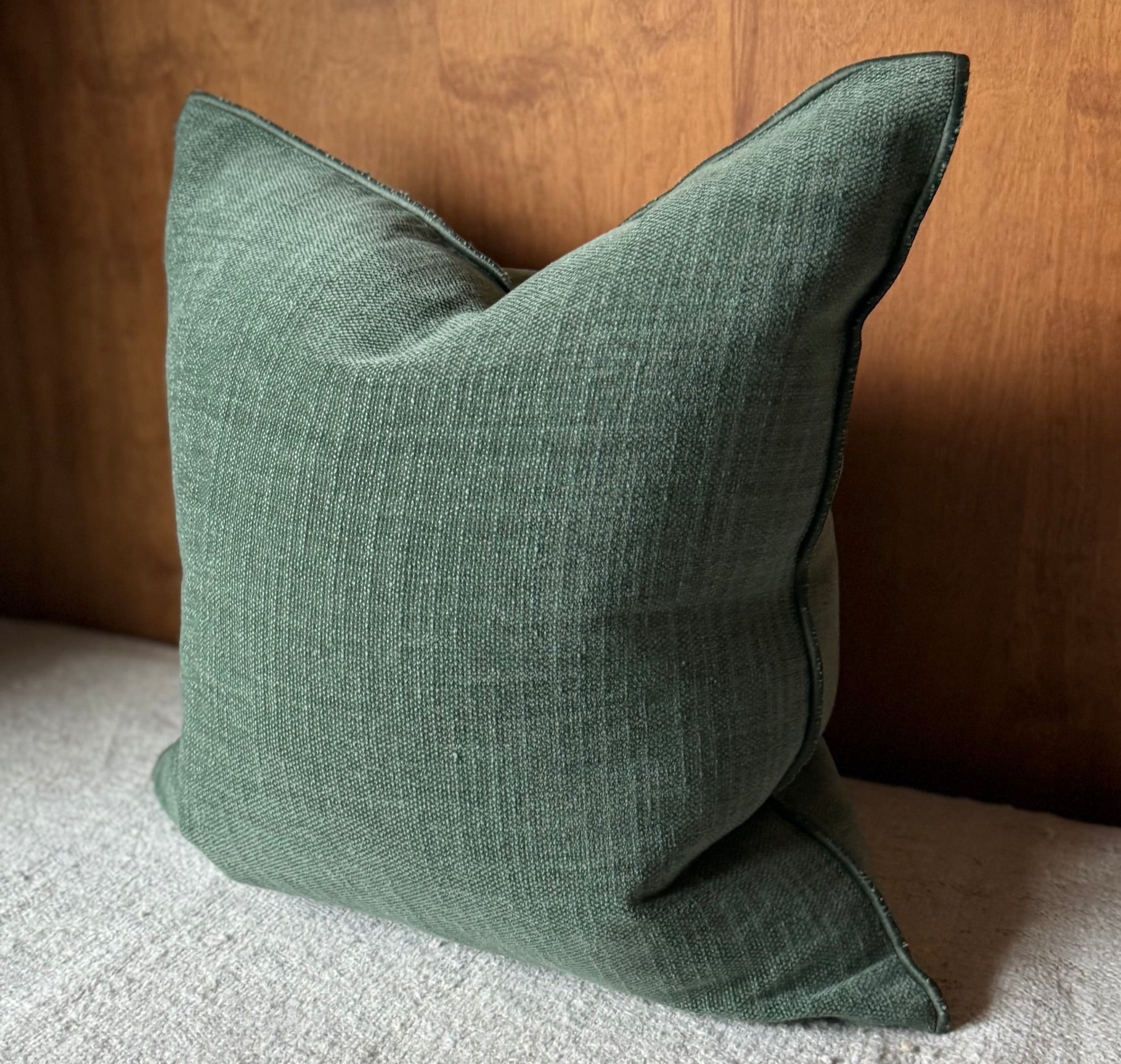 Maison de Vacances Como Chenille Pillow | Avocat