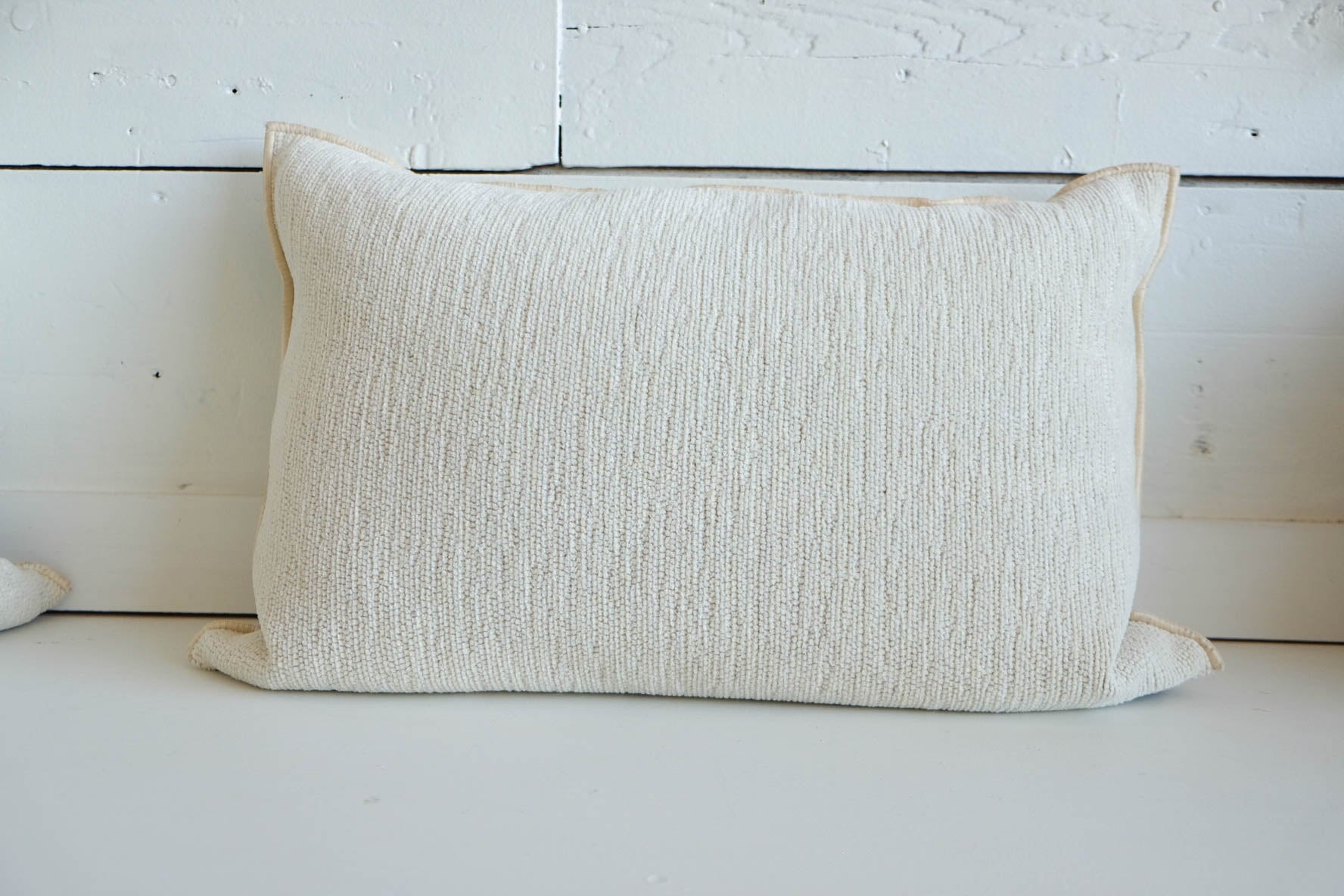Maison de Vacances | Tufted Canvas Creme - 16 x 24